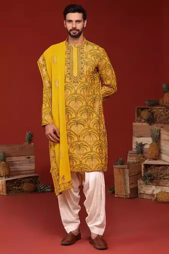 Chaitanya haldi kurta set