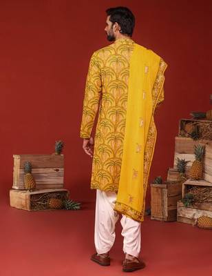Chaitanya haldi kurta set 4