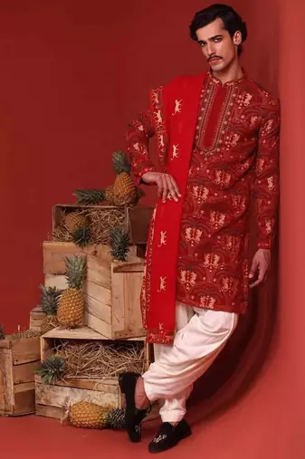 Shikhar maroon kurta set