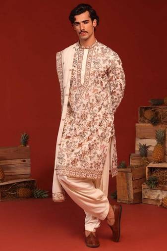 Sarang ivory kurta set