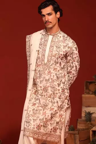Sarang ivory kurta set