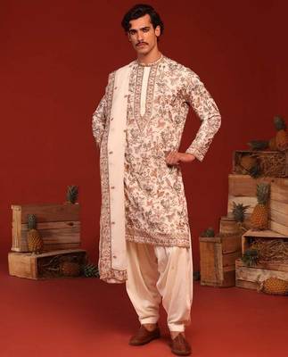 Sarang ivory kurta set 4