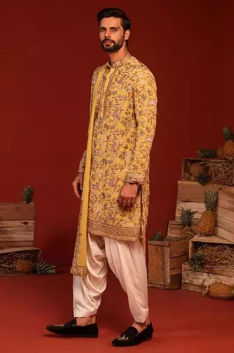Vardhan haldi kurta set
