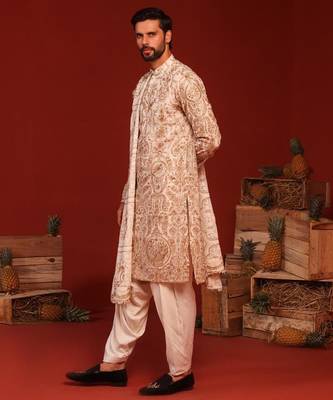 Shubh ivory kurta set 2
