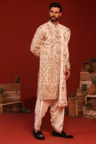 Shubh ivory kurta set