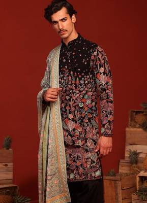 Shashwat black kurta set 4