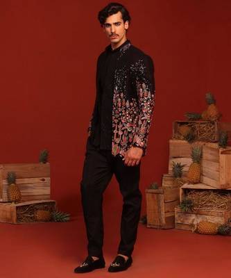 Zainab black jodhpuri set 2