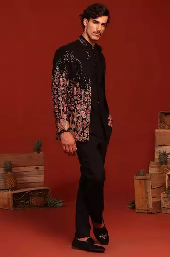 Zainab black jodhpuri set