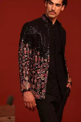 Zainab black jodhpuri set