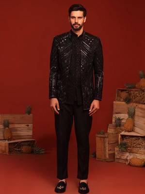 Anmay black jodhpuri set 1