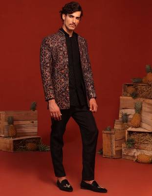 Vibhor black jodhpuri set 4