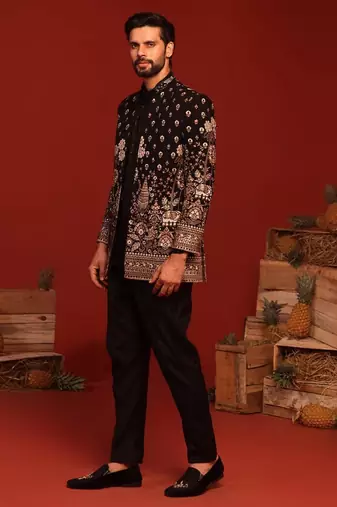 Sukrit black jodhpuri set