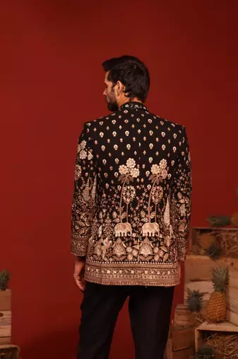 Sukrit black jodhpuri set