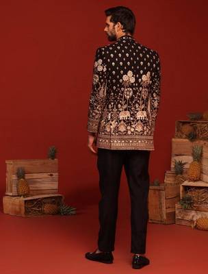 Sukrit black jodhpuri set 4
