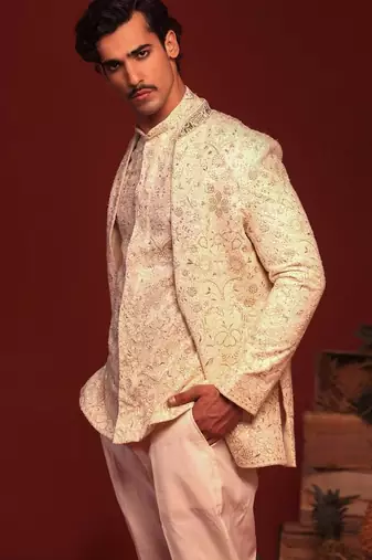 Sampat cream jodhpuri set