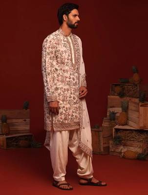Chinmay ivory kurta set 4