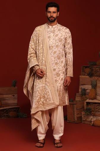 Madhur ivory kurta set