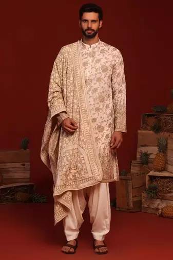 Madhur ivory kurta set