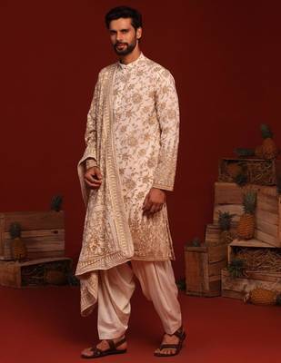 Madhur ivory kurta set 3