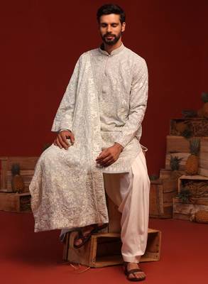 Bhavik Off White kurta set 1