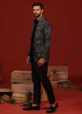 Rithvik black jodhpuri set 5
