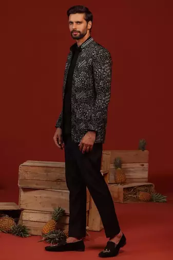 Rithvik black jodhpuri set