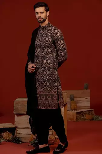 Vidhur black kurta set