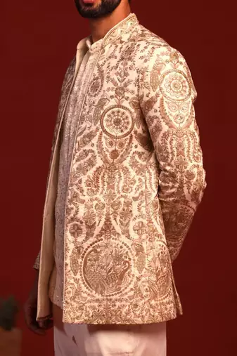 Adhyaay ivory jodhpuri set