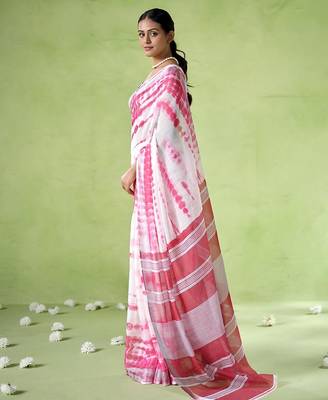 Off white cotton blend printed saree 4