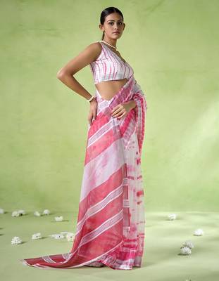 Off white cotton blend printed saree 5