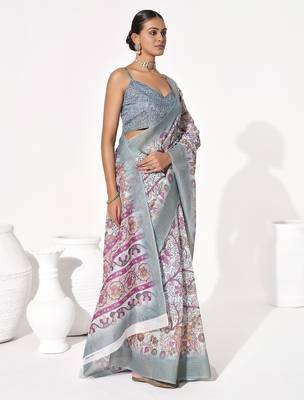 Grey cotton blend printed saree 5