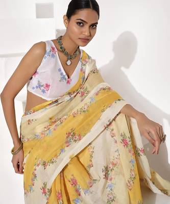 Yellow cotton blend printed saree 3