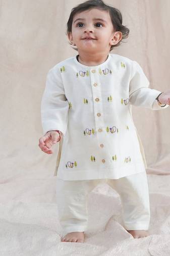 Cream embroidered chanderi  kurta pyjama