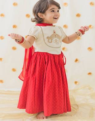Red & white embroidered cotton  lehenga 2