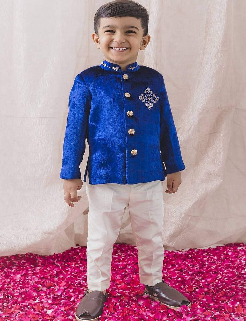 Blue embroidered viscose bandhgala set