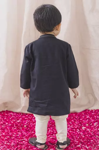 Black embroidered cotton  kurta pyjama