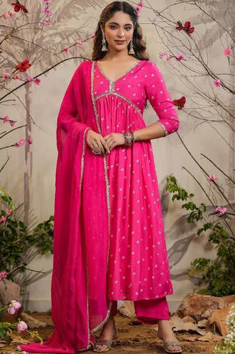 Pink floral embroidery muslin silk aaliya cut kurta set with organza dupatta for women