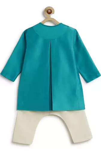Blue embroidered chanderi  kurta pyjama