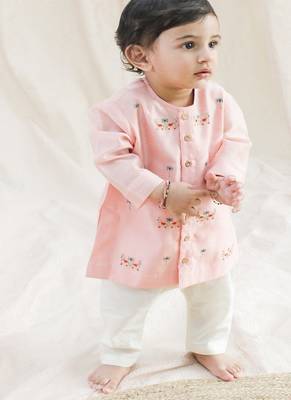 Pink embroidered chanderi  kurta pyjama 1