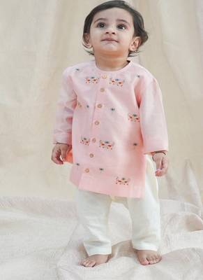 Pink embroidered chanderi  kurta pyjama 4
