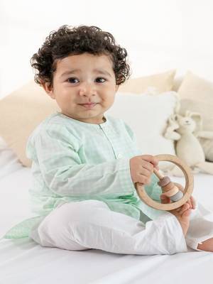 Green plain cotton  kurta pyjama 2