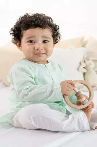 Green plain cotton  kurta pyjama