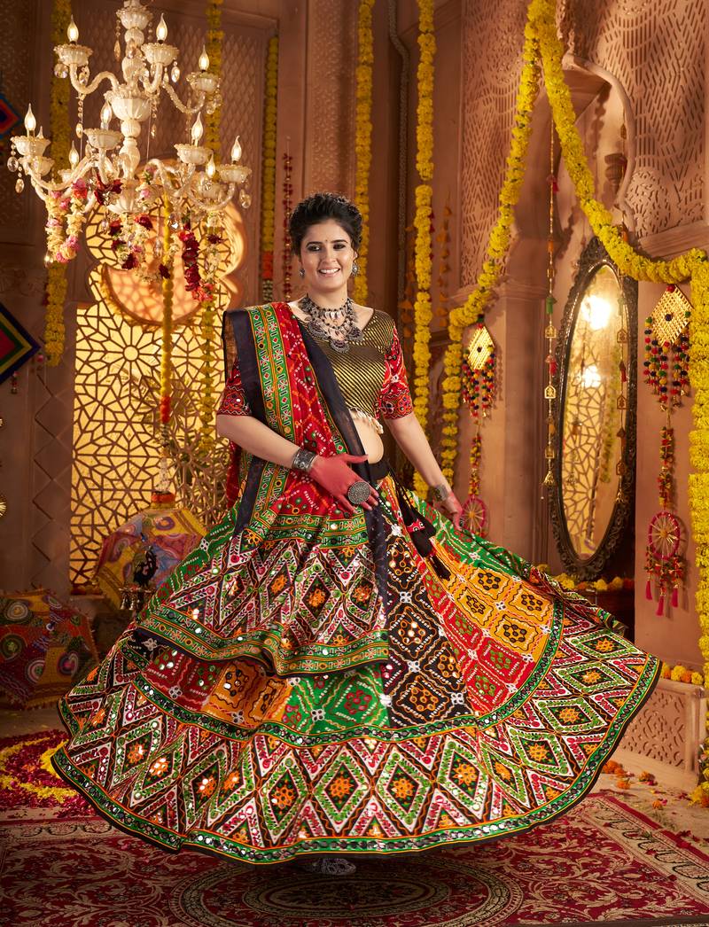 MULTICOLOR PRINT FOIL work EMBROIDERED COTTON STITCHED LEHENGA CHOLI