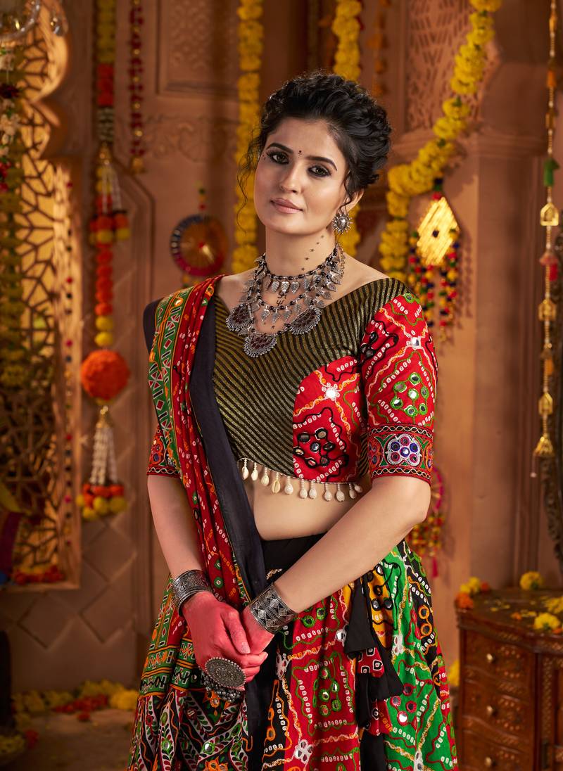 MULTICOLOR PRINT FOIL work EMBROIDERED COTTON STITCHED LEHENGA CHOLI