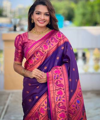 Violet silk blend Saree With Paithani Weaved Pallu And Blouse 2