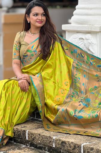 Parrot Green silk blend Saree With Paithani Weaved Pallu And Blouse