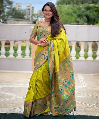 Parrot Green silk blend Saree With Paithani Weaved Pallu And Blouse 2