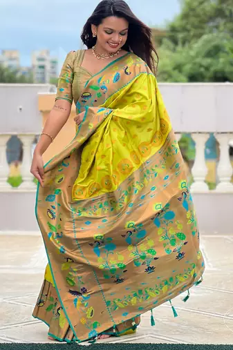 Parrot Green silk blend Saree With Paithani Weaved Pallu And Blouse