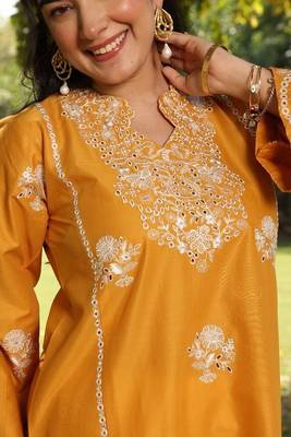 Yellow lawn printed kurta-sets 3