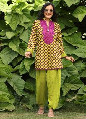 Green lawn printed kurta-sets 1